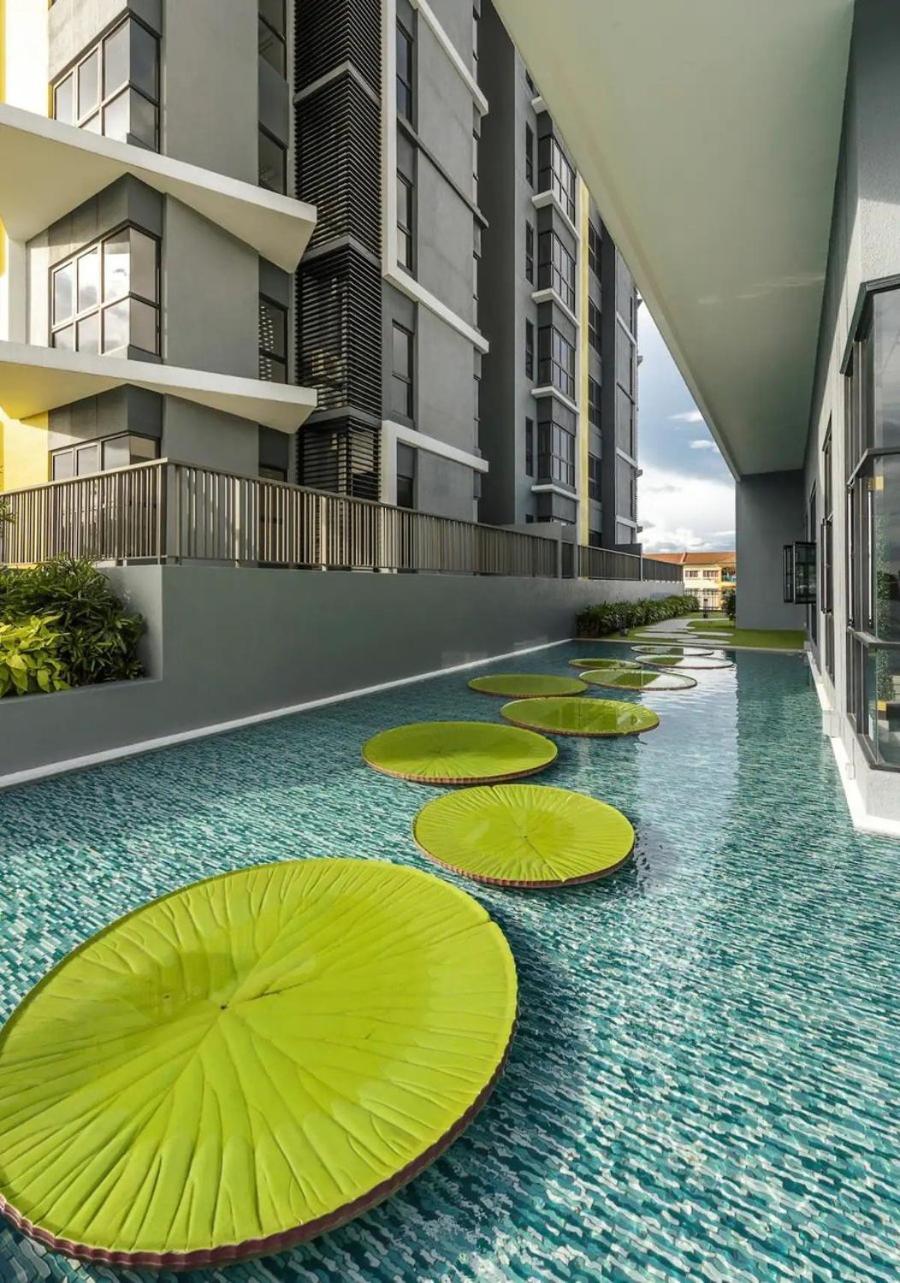 Le Pavilion Bandar Puteri Puchong Exteriör bild